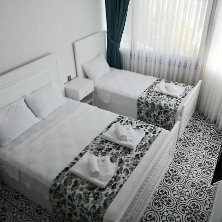 Pusula Otel Cunda